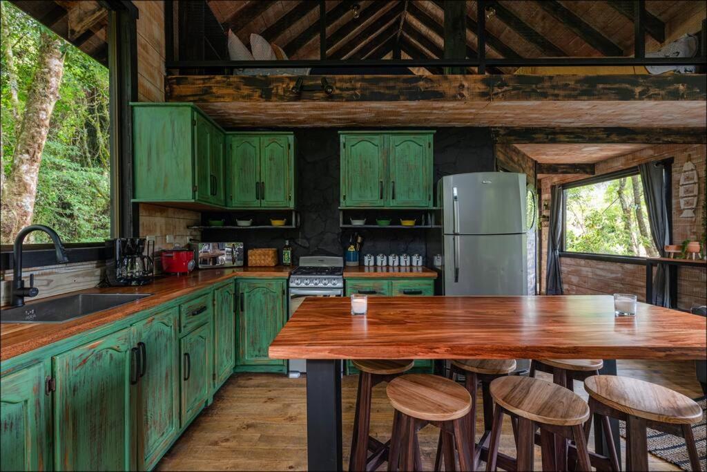 Unicorn Lodge: Direct Riverfront : Unique Experience San Gerardo de Dota Εξωτερικό φωτογραφία