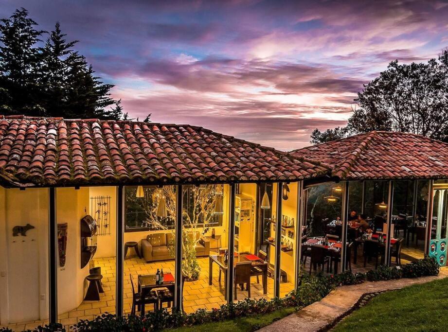 Unicorn Lodge: Direct Riverfront : Unique Experience San Gerardo de Dota Εξωτερικό φωτογραφία