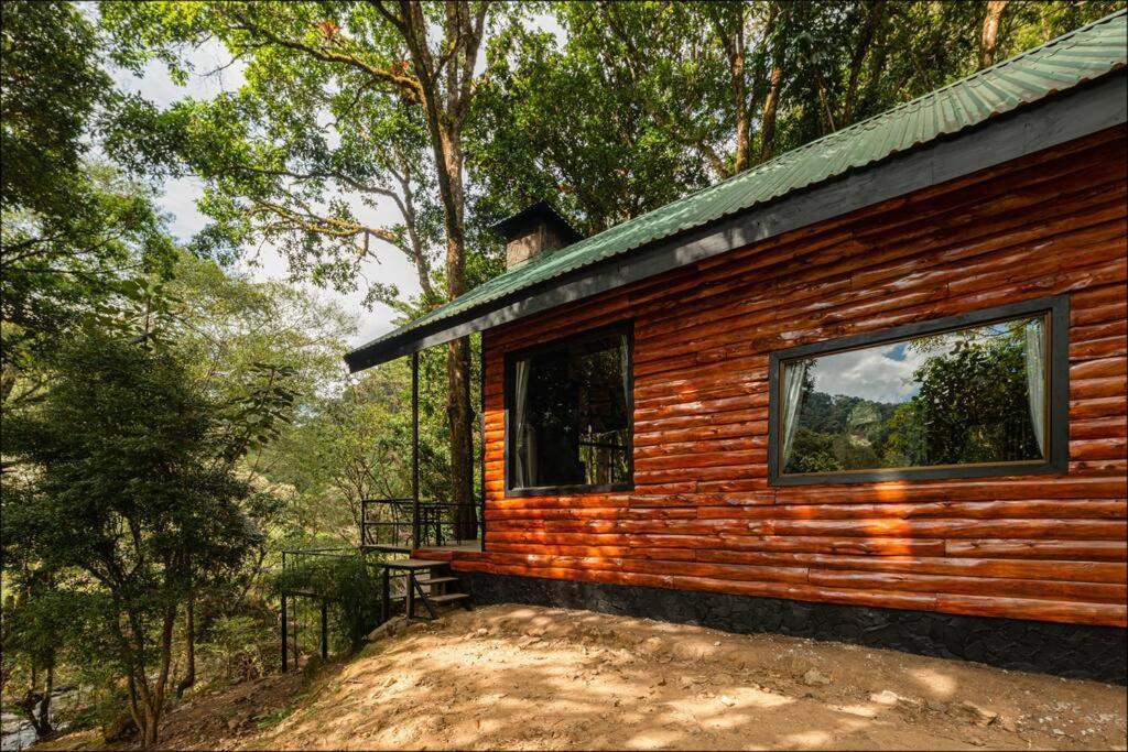 Unicorn Lodge: Direct Riverfront : Unique Experience San Gerardo de Dota Εξωτερικό φωτογραφία